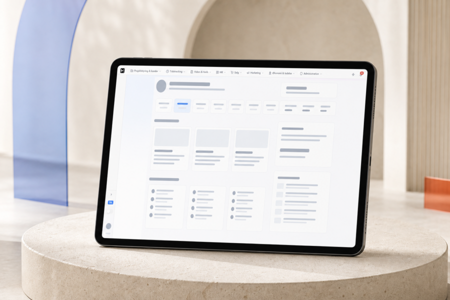 Overblikssiden i det værktøj MEDIAPOINT selv har bygget, vist på en tablet