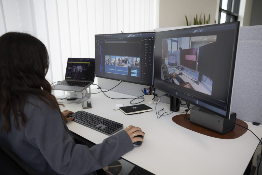Videoredigering på skærmen hos MEDIAPOINT