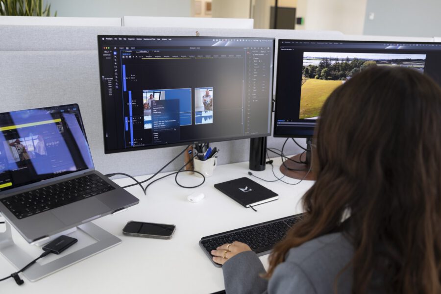 Videoredigering på skærmen hos MEDIAPOINT